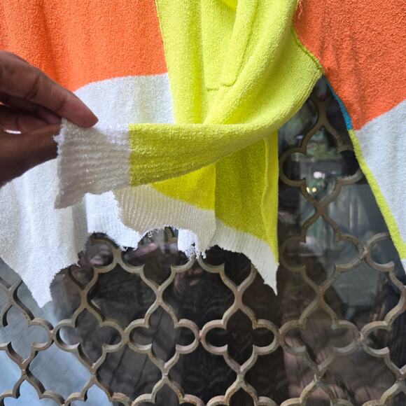 Peach Love California Womens Dopamine Distressed Hem Colorblock Knit Sweater S - Picture 3 of 10